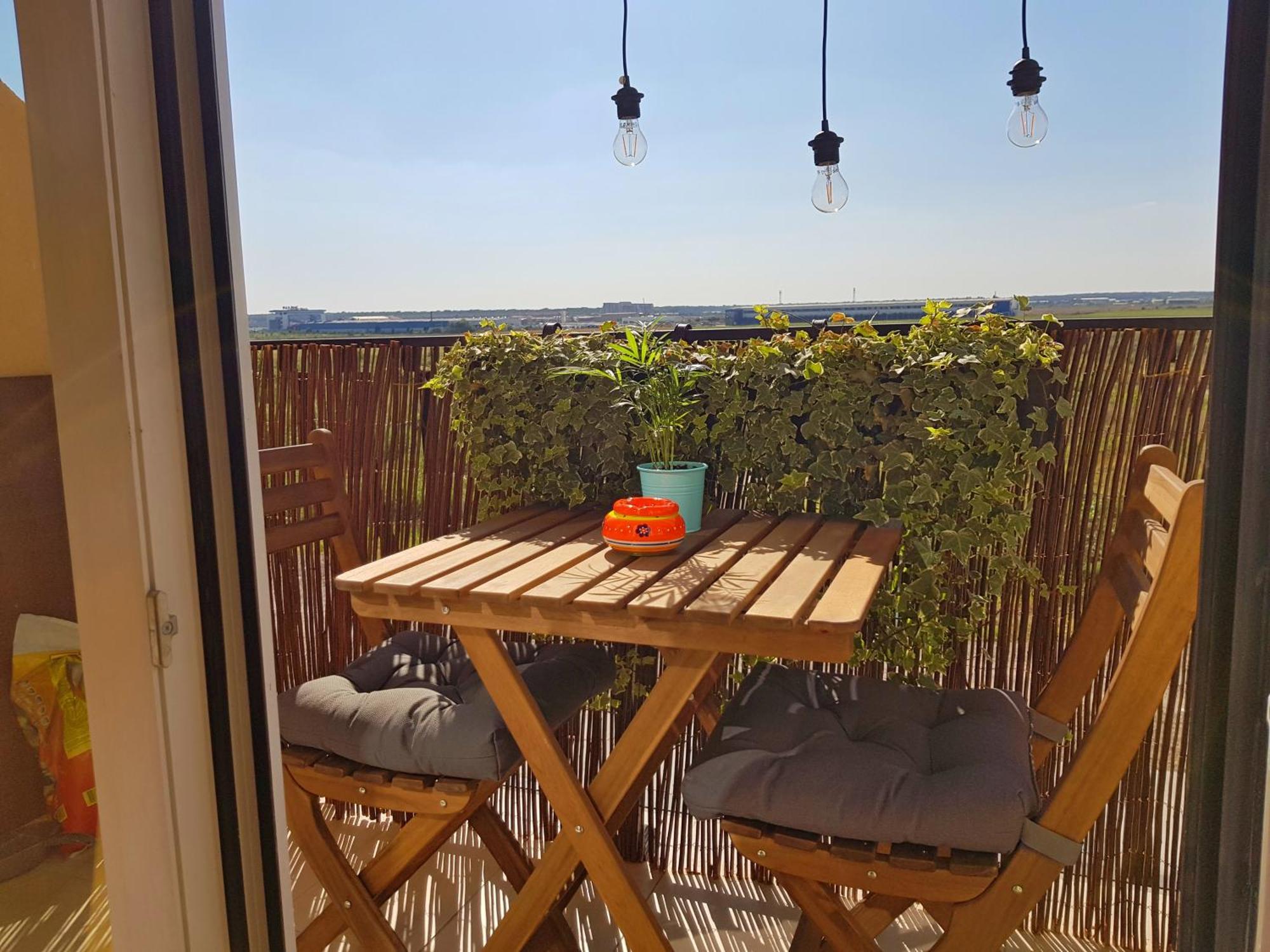 Luxury Apartment With Pool In North Bucharest Cretuleasca 外观 照片
