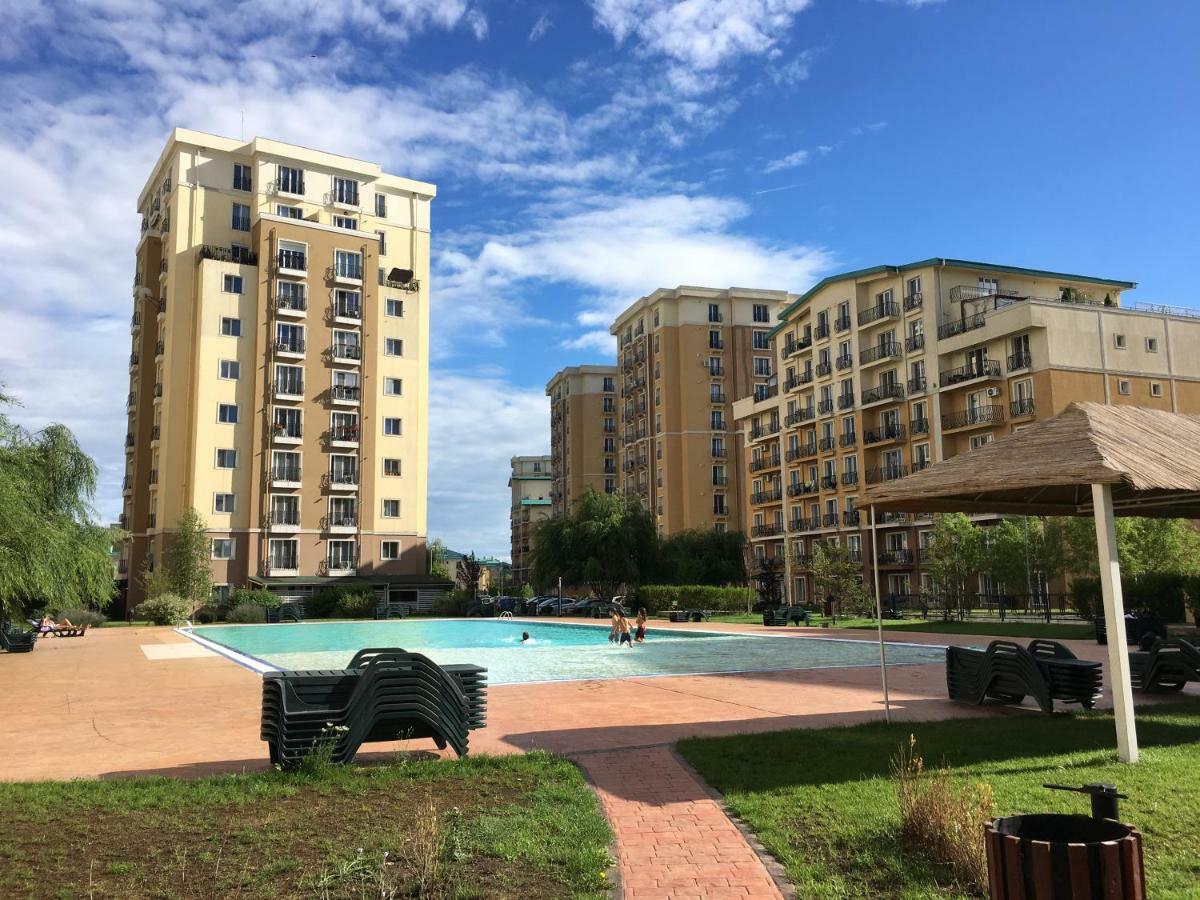 Luxury Apartment With Pool In North Bucharest Cretuleasca 外观 照片