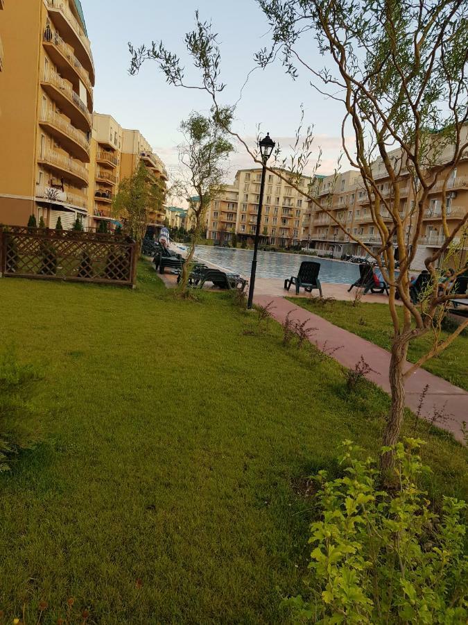 Luxury Apartment With Pool In North Bucharest Cretuleasca 外观 照片