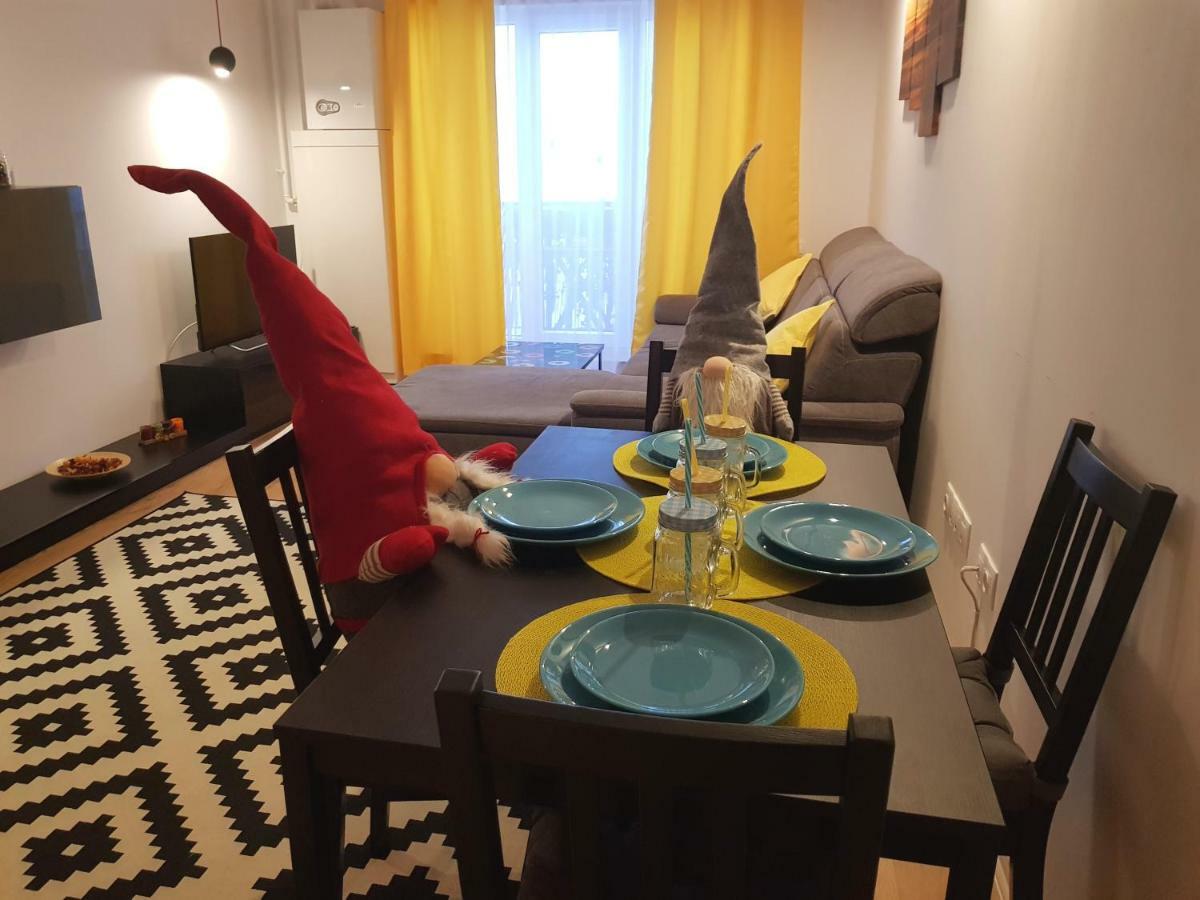 Luxury Apartment With Pool In North Bucharest Cretuleasca 外观 照片